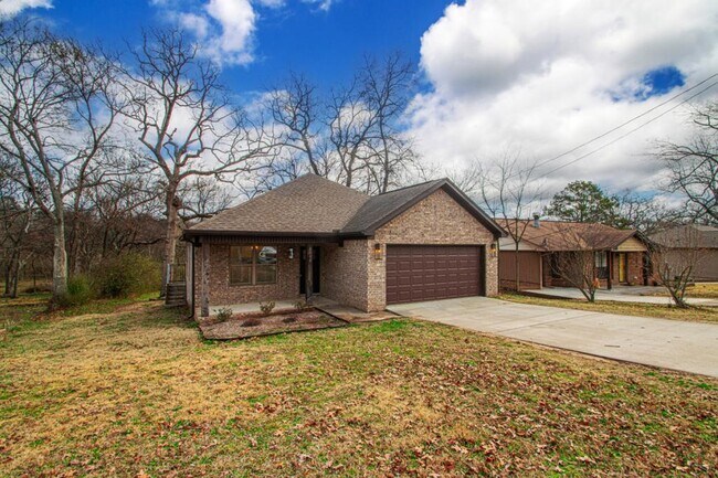 Building Photo - 8908 Teetwood Rd