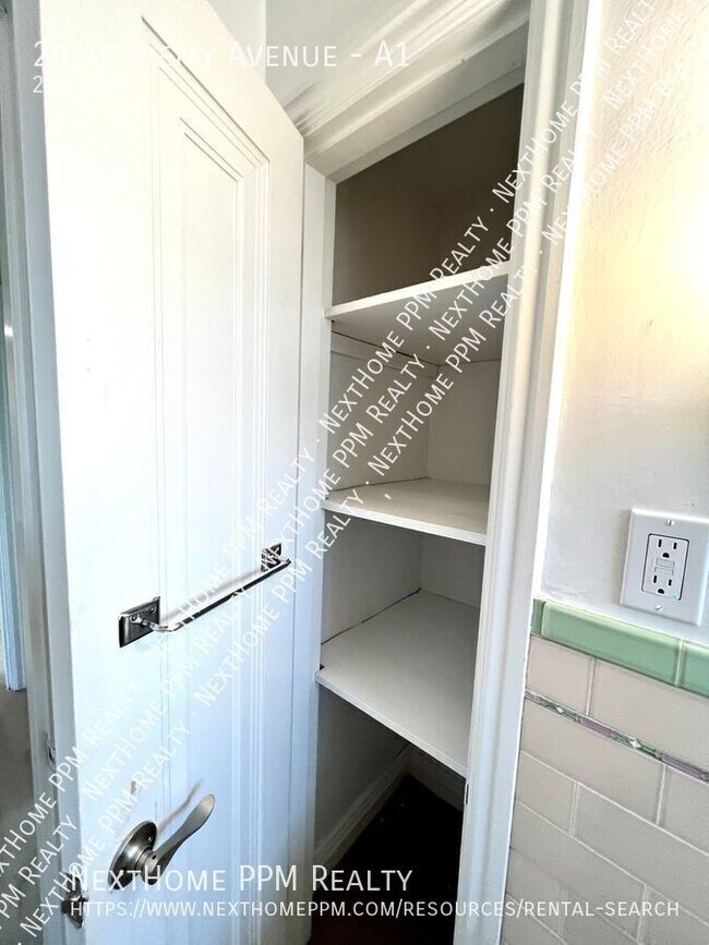 Building Photo - 26 Academy Ave