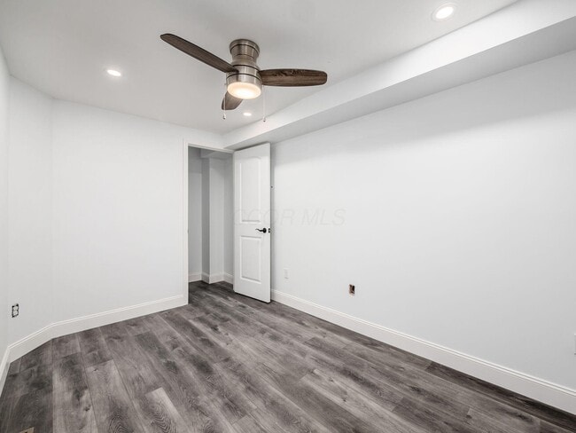Building Photo - 3531 Sunset Dr