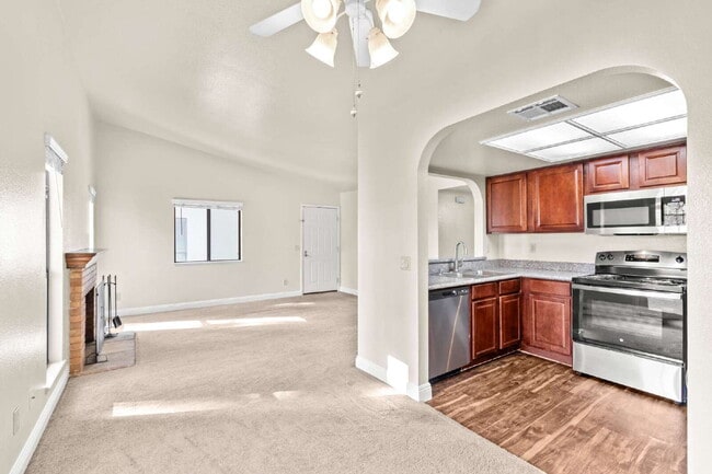 Building Photo - 2912 Bluegill Way