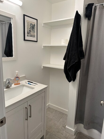 Building Photo - 2300 McDonald Ave