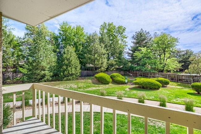 Building Photo - 2BD/2BA Condo in Can't beat Boulder Location!