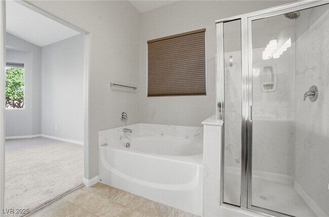 Building Photo - 692 Nathanial Ct