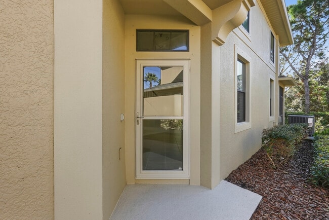 Building Photo - Bay Isle II