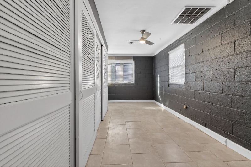 Building Photo - 10235 Midland Blvd