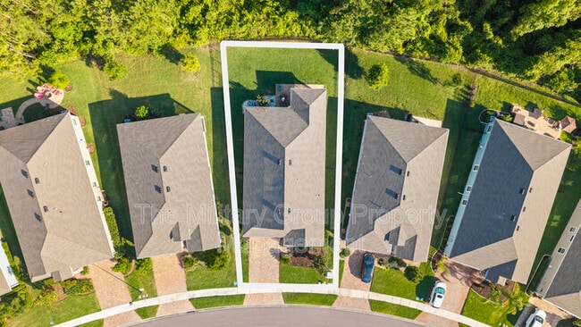 Building Photo - 383 St Vincent Dr