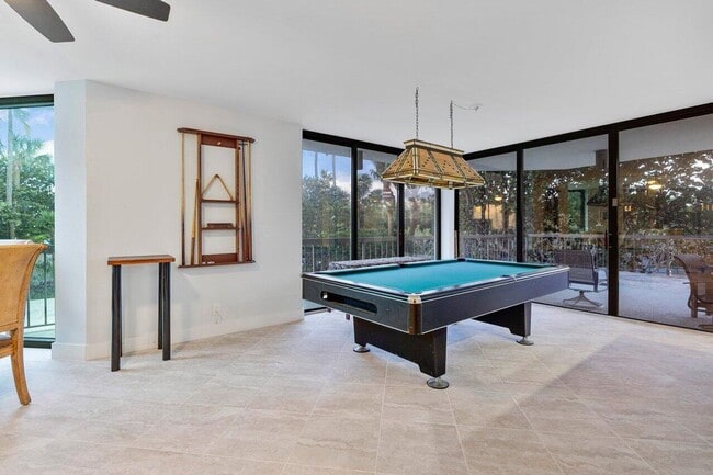 Building Photo - 2401 N Ocean Blvd