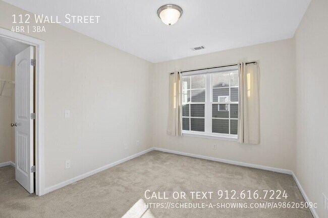 Building Photo - 112 Wall St