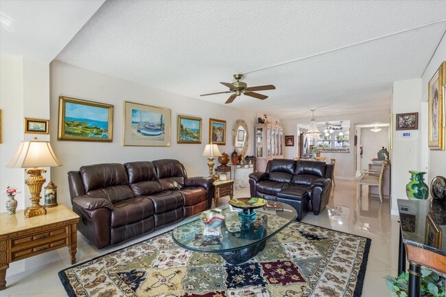 Building Photo - 3224 S Ocean Blvd