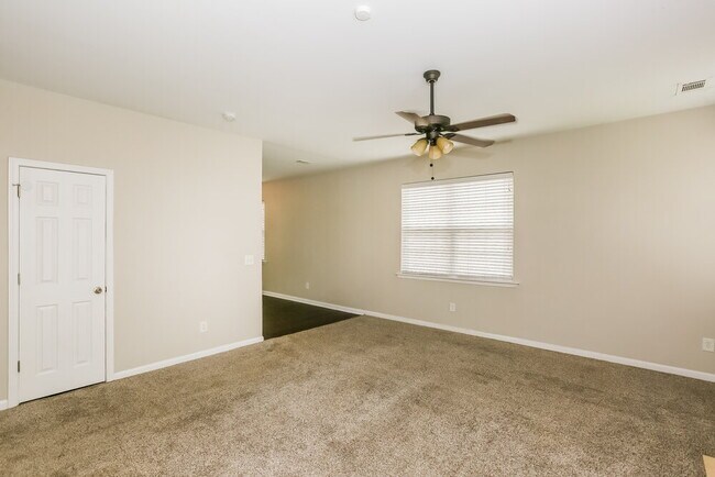 Building Photo - 934 Old Forester Ln