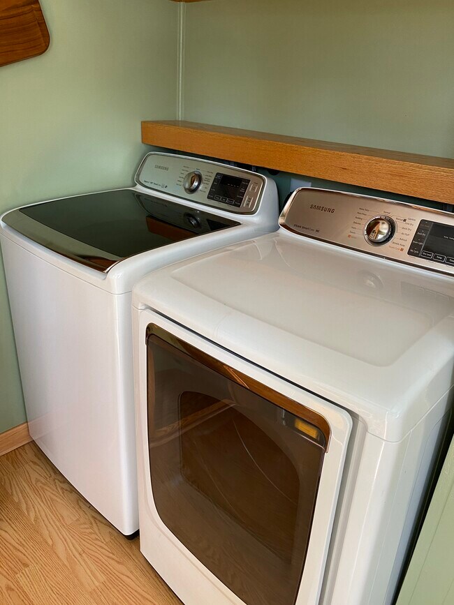 Building Photo - 3521 Pacific Ave