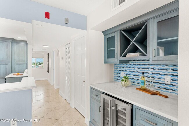 Building Photo - 1125 Jimmy Buffett Mem Hwy