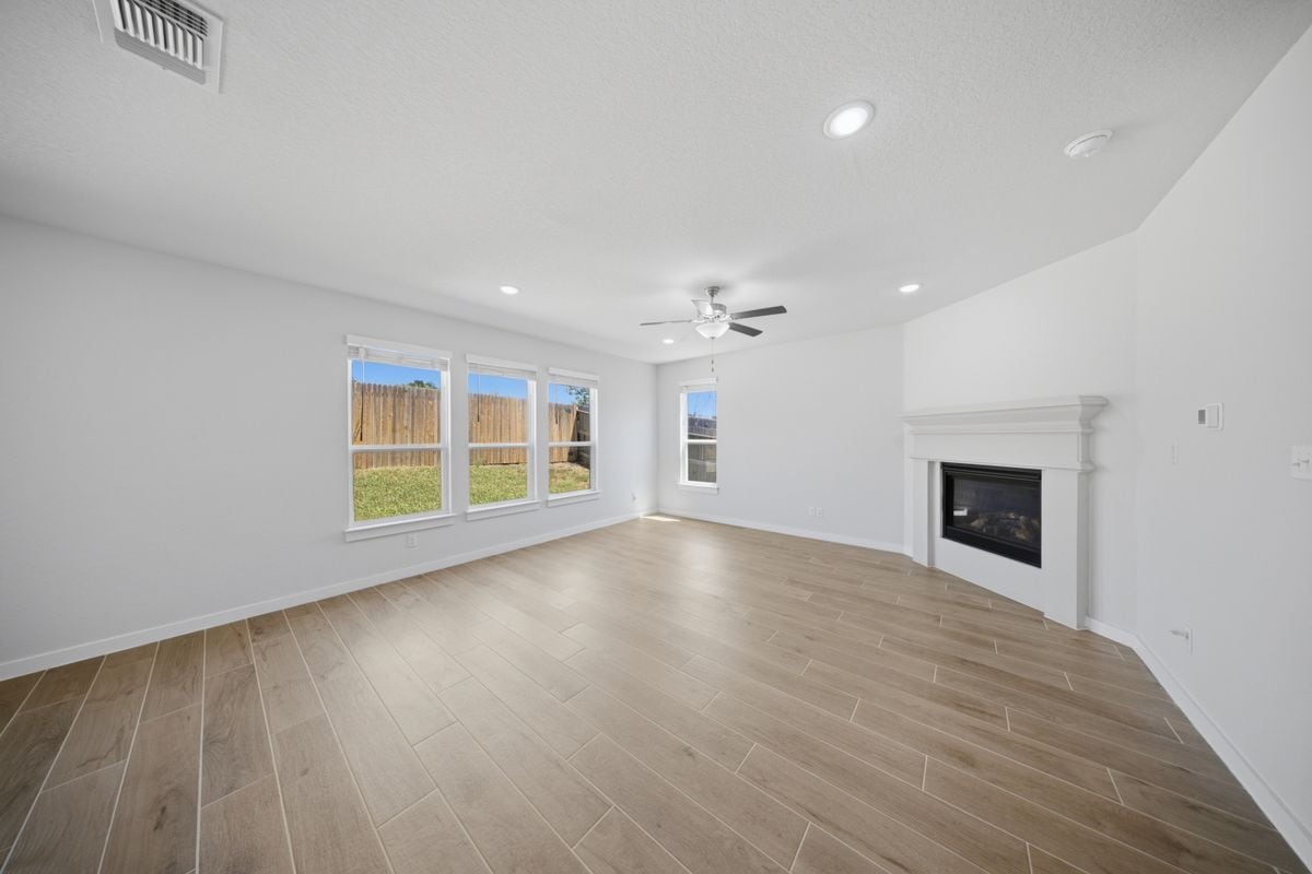 Building Photo - 8007 Chasemont Ct