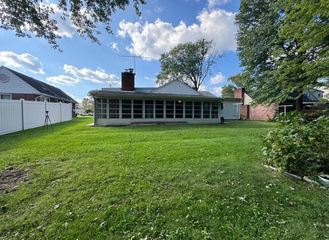 Building Photo - Lovely 3 BR/2 BA Single-Family Home in Gle...