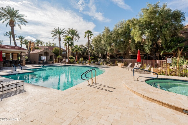 Building Photo - 5122 E Shea Blvd