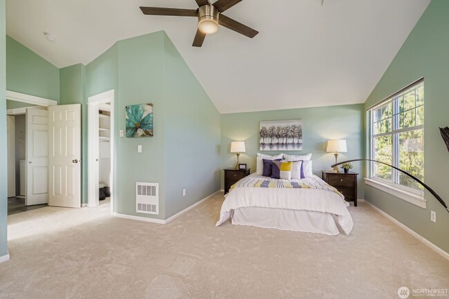 Building Photo - 3Bd/3.5Ba Seattle Townhouse