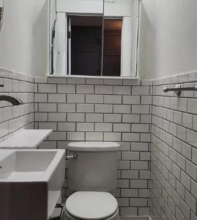 Building Photo - 3224 Osborne Blvd