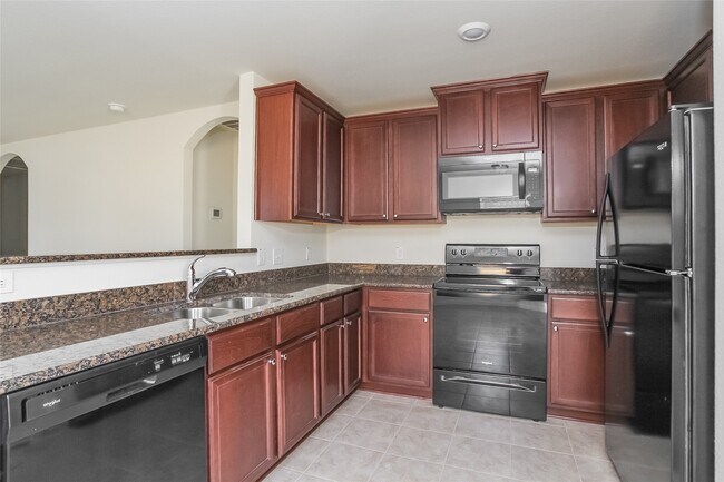 Building Photo - 27044 Leonardo Dr