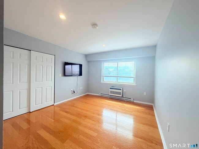 Building Photo - 1611 Washington Blvd