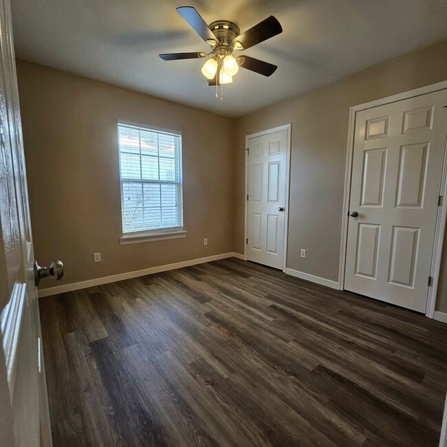 Building Photo - 2505 SW Choctaw St