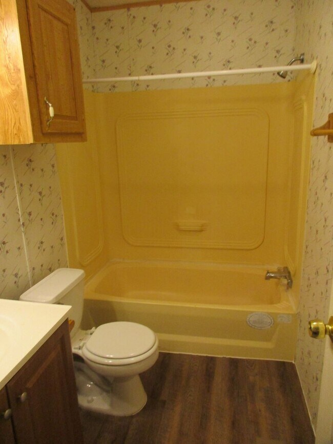 Building Photo - 3/2 in Hoover Valley