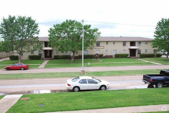 Building Photo - Sandpiper Apartments
