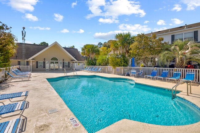 Community pool - 114 Gully Branch Ln