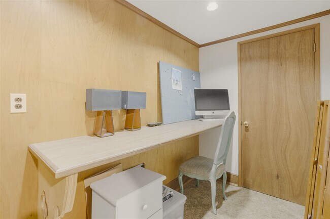 Building Photo - 9 Northbridge Pl