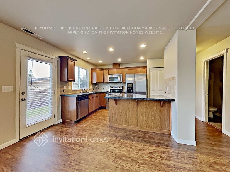 Building Photo - 9929 198th St E