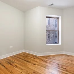 Building Photo - 1154 E 54th Pl