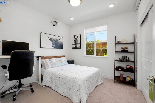 Building Photo - 29438 Urbia Way