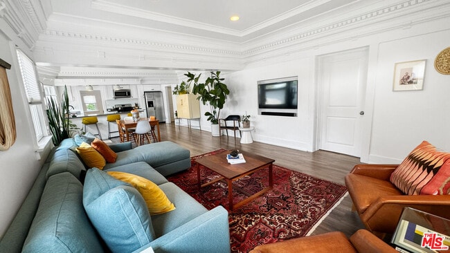 Building Photo - 3489 2nd Ave