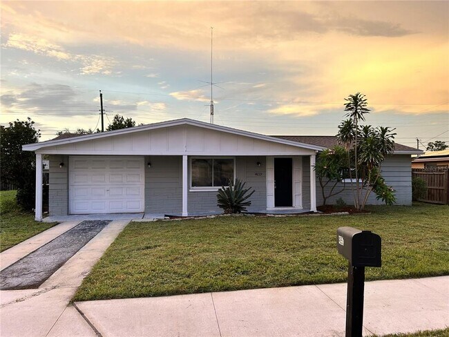 Building Photo - 4653 Darlington Rd