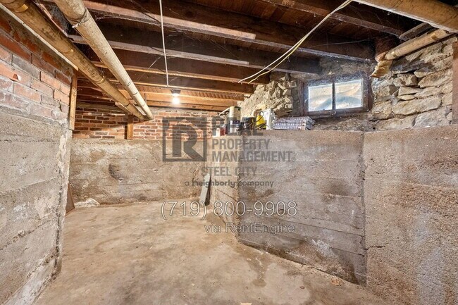 Building Photo - 121 Lake Ave