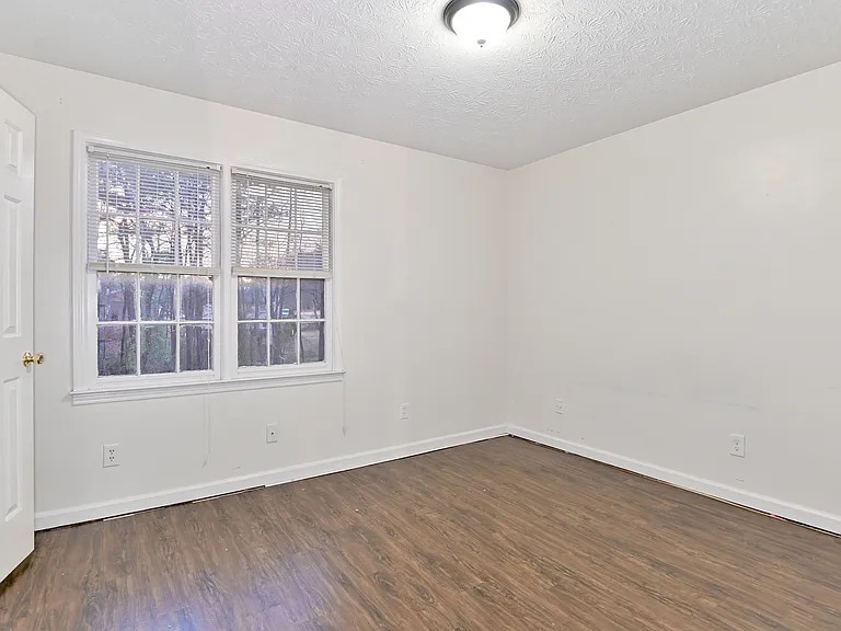 Building Photo - 123 Curtis Rd