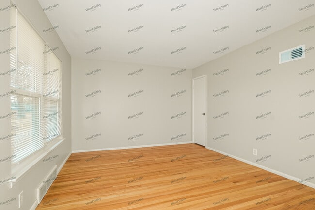 Building Photo - 11005 Patsy Dr