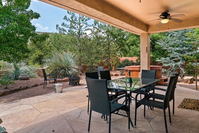 Building Photo - 90 E Bighorn Ct