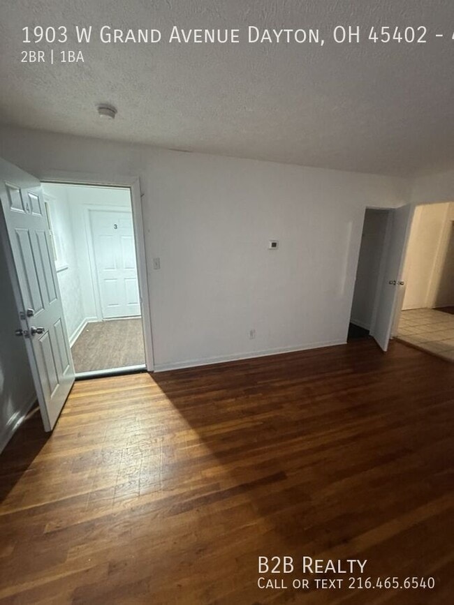 Building Photo - 1903 W Grand Ave