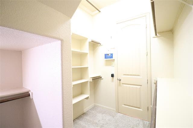 Building Photo - 2467 Embleton Dr