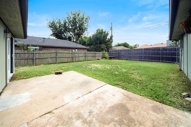 Building Photo - 2305 Windridge Ln