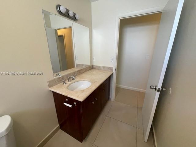 Building Photo - 18233 Oleta Dr