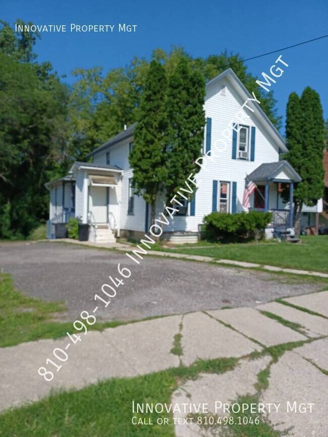 Building Photo - 206 New St