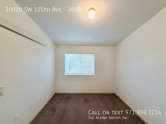 Building Photo - 10020 SW 125th Ave