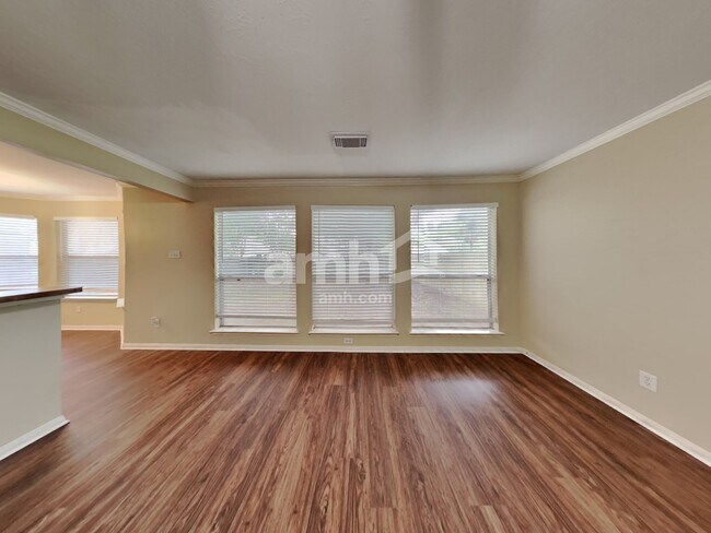 Building Photo - 30826 Trinket Dr