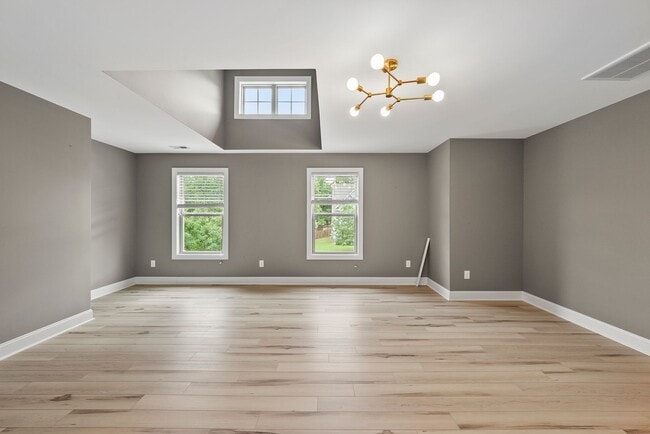 Building Photo - 3537 Bunting Dr