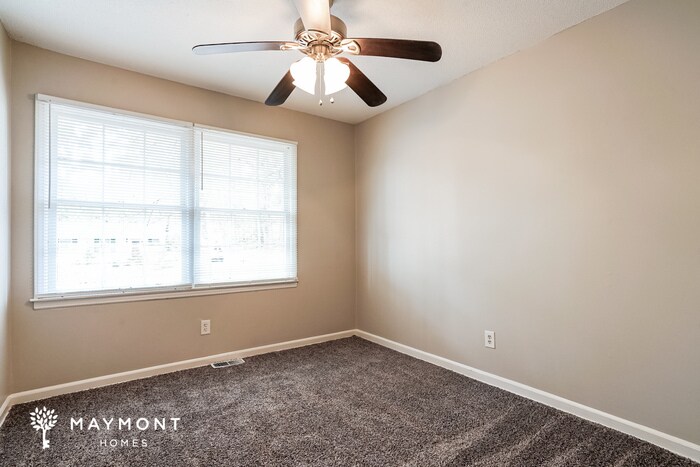 Building Photo - 513 Forest Ridge Rd