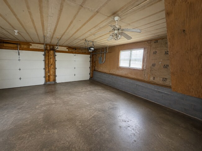 Building Photo - 161 Pentagon Cir