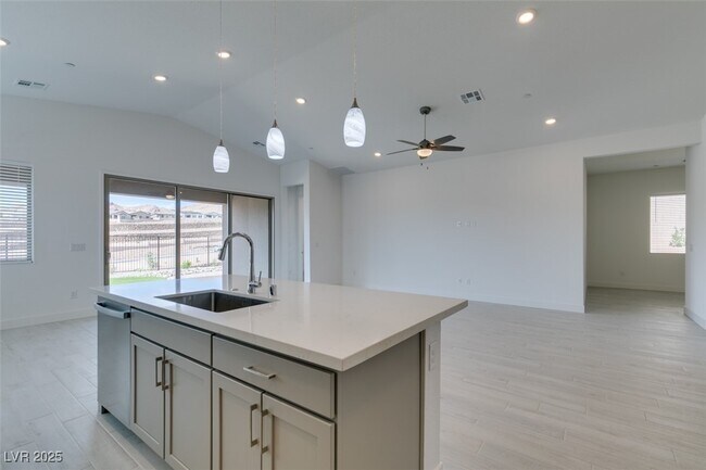 Building Photo - 257 Piazzetta Pl