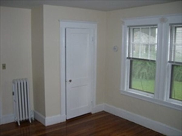 Building Photo - 283 Lowell Ave