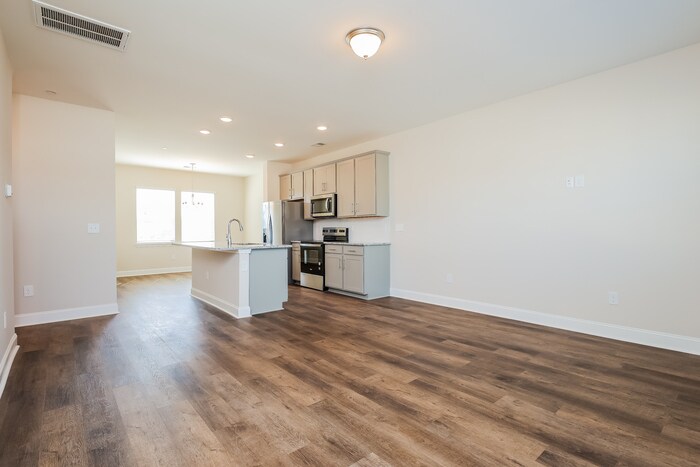 Building Photo - 171 Eagles Cliff Dr